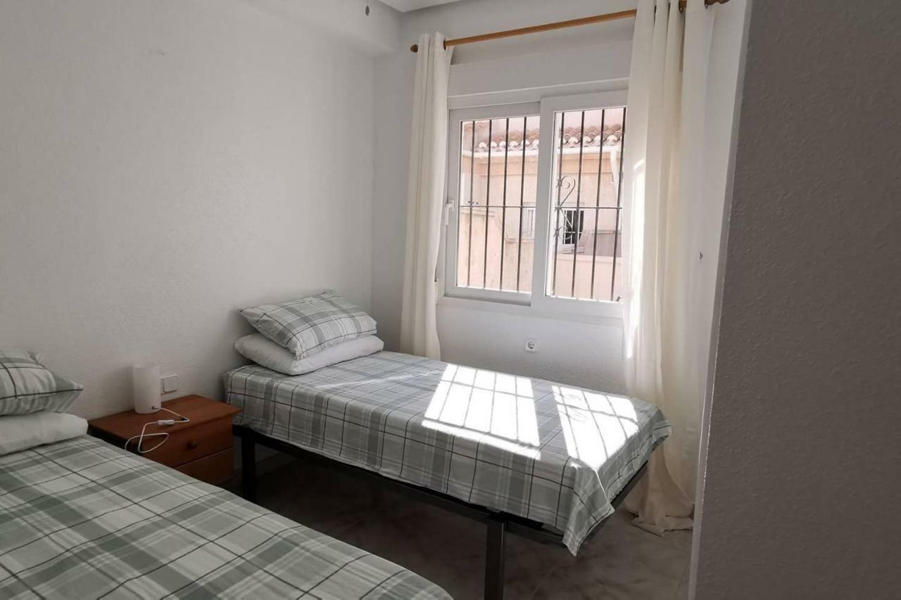 Casa Axel Βίλα Οριουέλα Εξωτερικό φωτογραφία